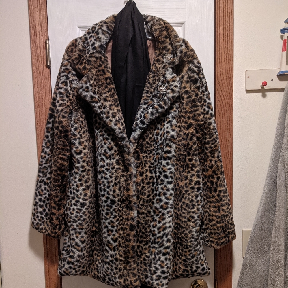 Hot Topic Leopard Print Coat 2 (18/20)